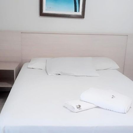 Kris Hotel Petrolina Esterno foto